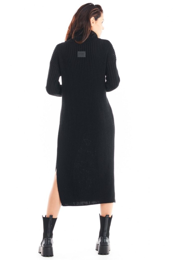 Sukienka Swetrowa Midi Z Golfem I Długim Rękawem - czarna